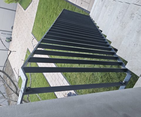 20251201_161045